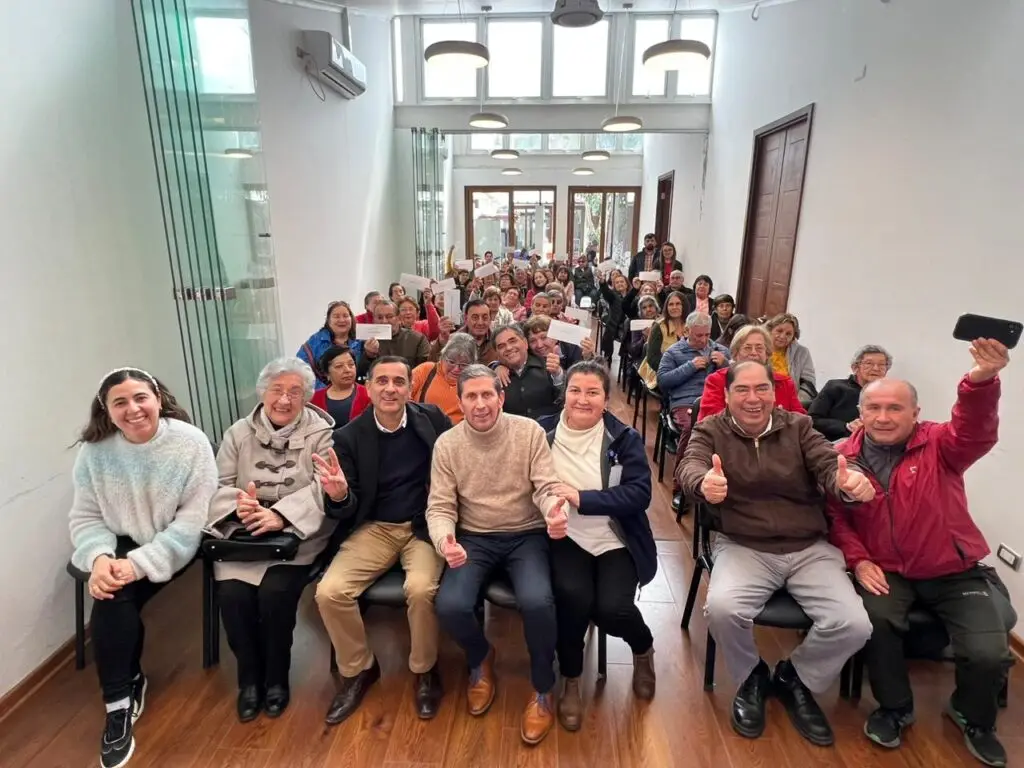 Municipio de Curicó entregó subvención especial a 21 clubes de adulto mayor de la comuna