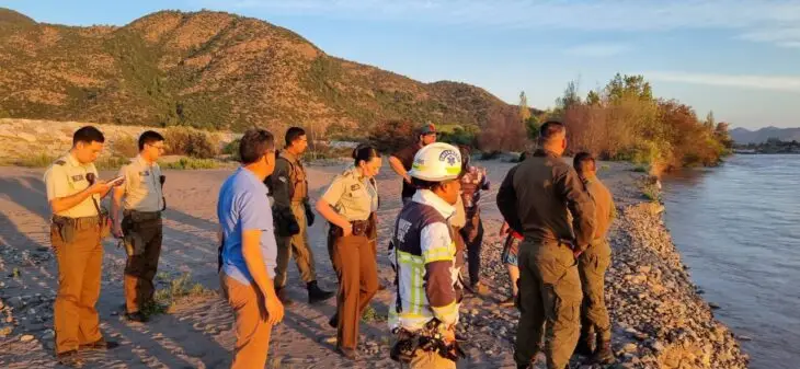 Sigue búsqueda de madre e hijo desaparecidos en río Tinguiririca