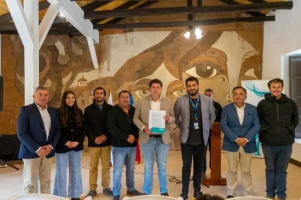 Vichuquén presentó a la comunidad remodelado salón parroquial
