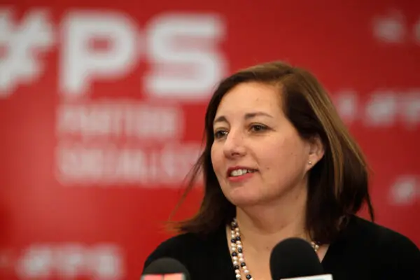 Senadora Vodanovic es reconocida como una de las 100 mujeres líderes del 2023