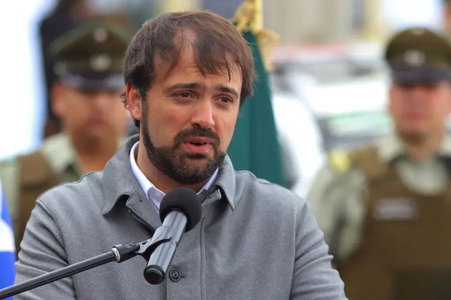 Jorge Sharp es suspendido de su cargo de alcalde de Valparaíso por "abandono de deberes"