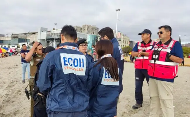 Bañistas encontraron cadáver flotando en playa de Antofagasta