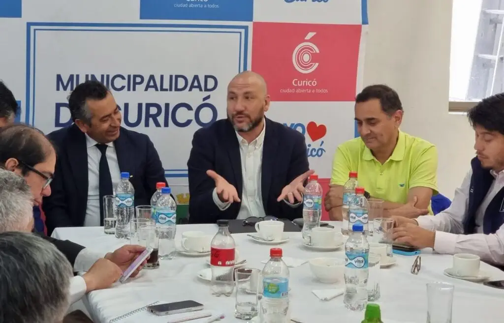 Autoridades realizaron mesa de trabajo por proyecto de Bypass para Curicó