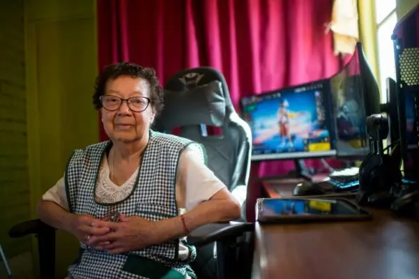 "Mami Nena", la mujer chilena de 81 años que arrasa en Free Fire
