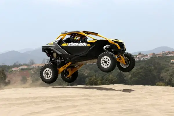 Chaleco López se luce en Ritoque con el nuevo Can-Am Maverick R 2024