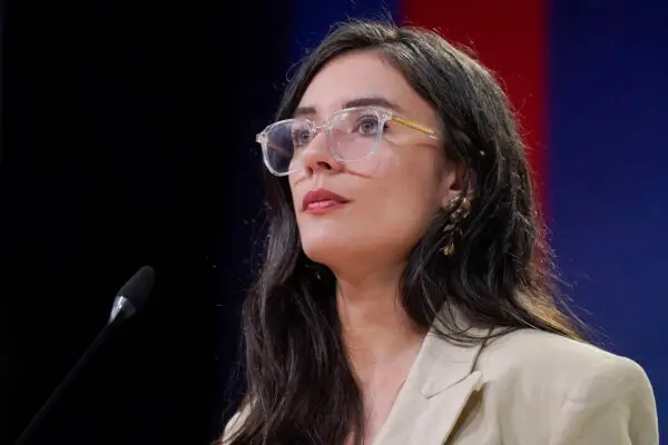 Vallejo apunta al gobierno de Piñera por entrega de pensiones de gracia a personas con delitos graves