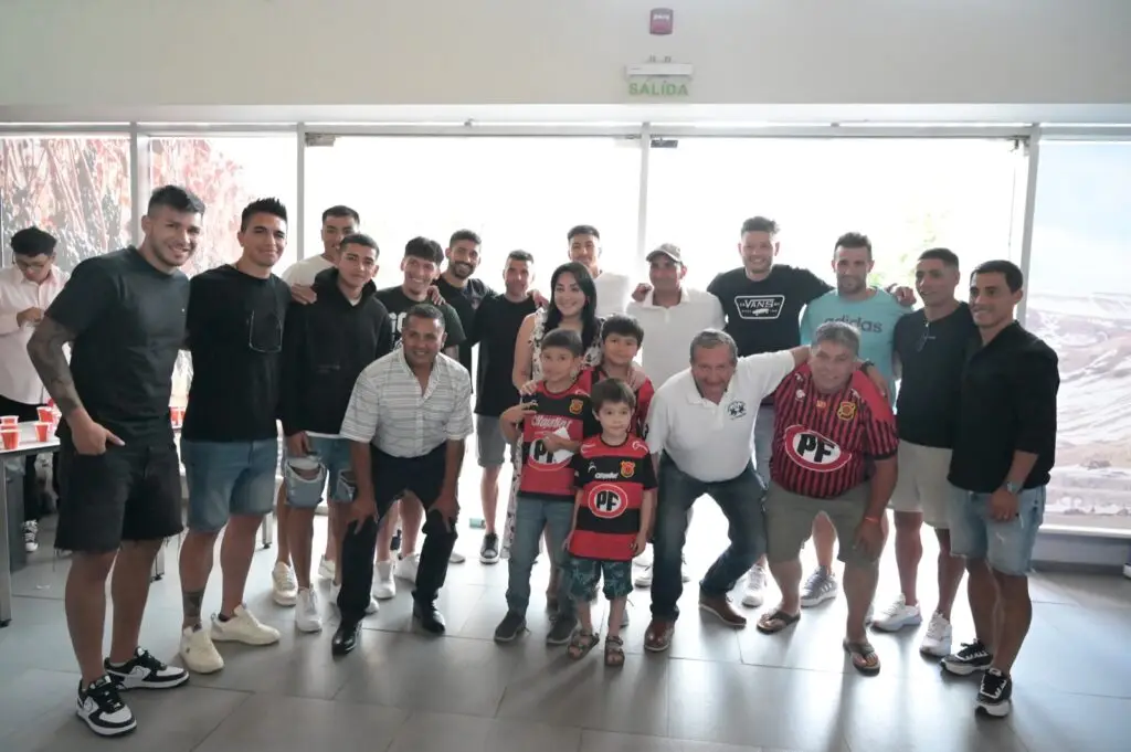 Gobierno Regional del Maule compromete apoyo a Rangers de Talca tras presentar plantel 2024