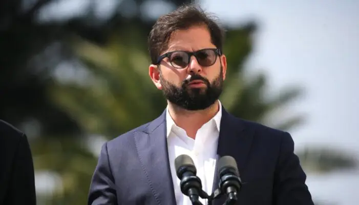 Presidente Boric revoca pensión de gracia a condenado por pornografía infantil