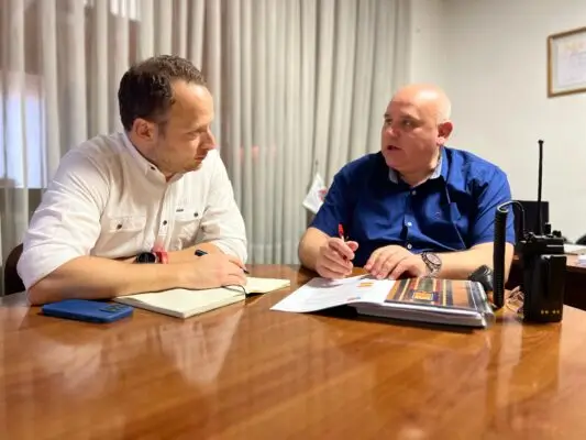 Diputado se reunió con director regional de Senapred y solicitó garantizar recursos por incendios en el Maule