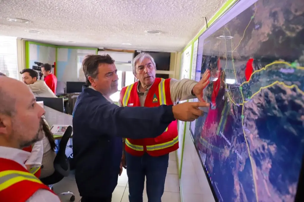 Ministro de Agricultura visitó la región del Maule y llamó a estar alertas por amenaza de incendios forestales