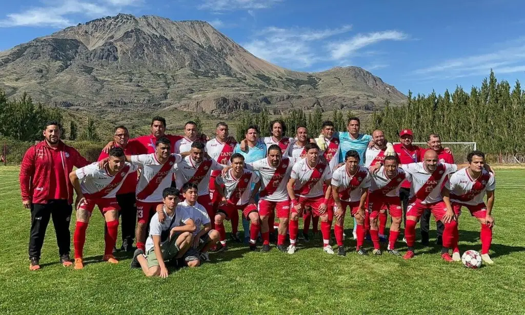 Curicó Unido Amateur consiguió su primer triunfo en el Interregional Coyhaique 2024