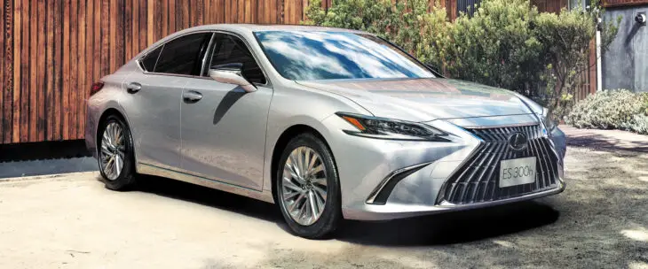 Corte Suprema visó compra de 22 automóviles Lexus para sus ministros por más de $1.253 millones