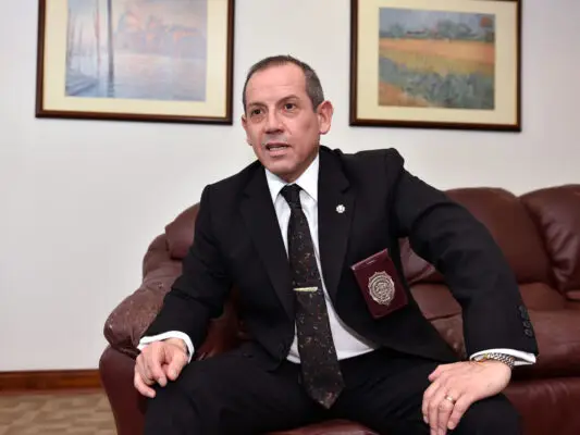Allanan casa y oficina del director general de la PDI por caso Hermosilla