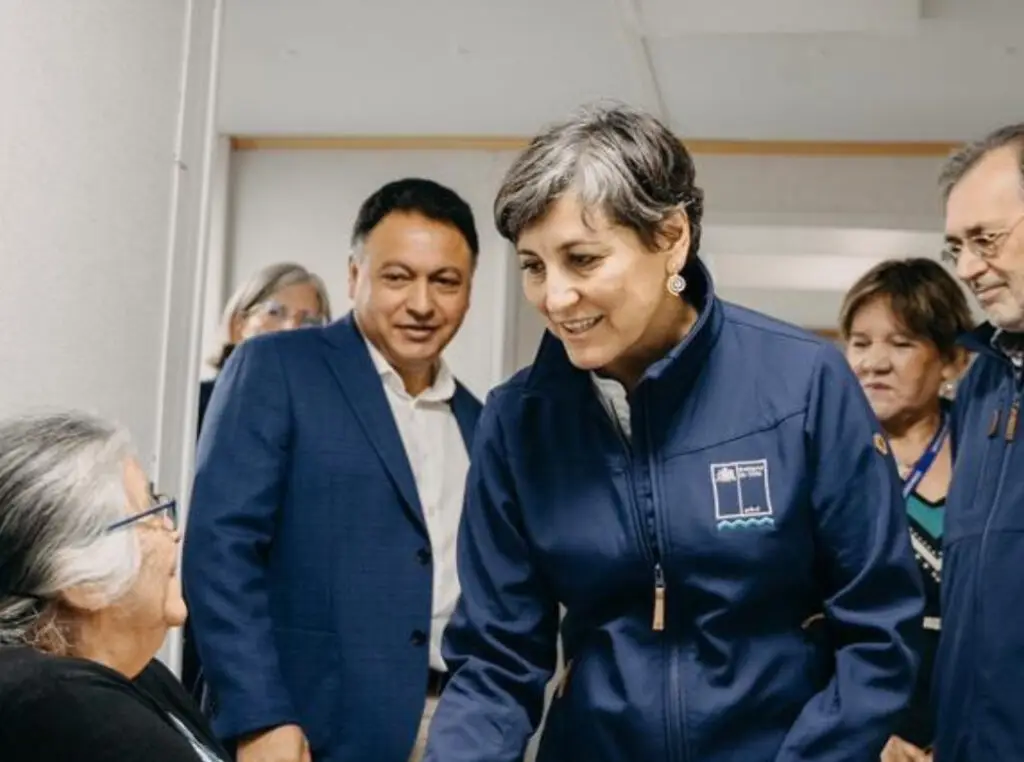 Ministra de Salud comprometió activación de servicios faltantes en Hospital Modular de Licantén