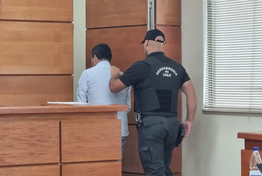 Tribunal de Curicó amplía detención de conductor que causó colisión con tres muertos en Ruta 5