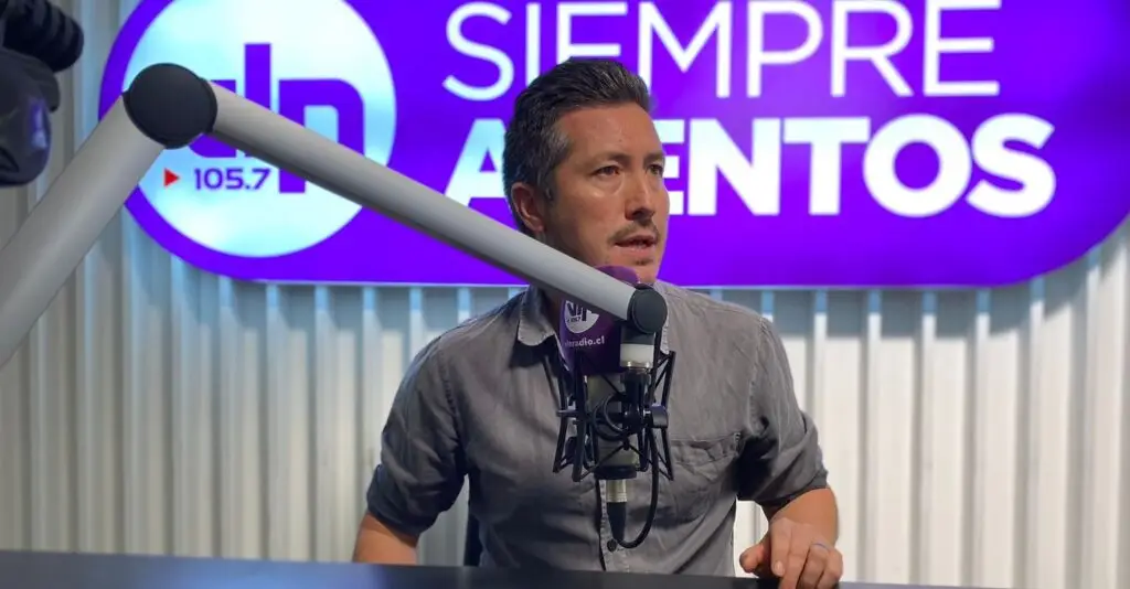 Periodista curicano lanza la tercera edición del libro “Yo iba entre las canchas”
