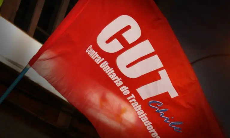 Trabajadores del municipio de Curicó se suman al paro nacional convocado por la CUT este jueves