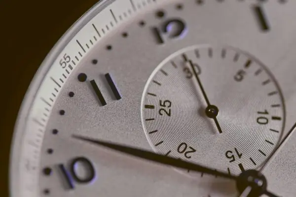 Cambio de hora: Relojes se retrasarán 60 minutos este 6 de abril