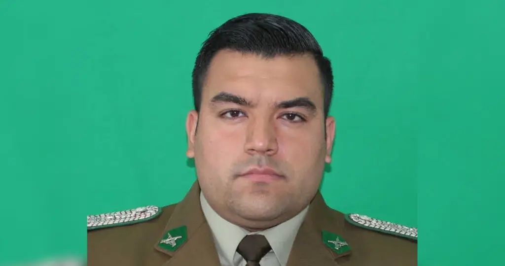 Quién era Emmanuel Sánchez, el teniente de Carabineros asesinado en Quinta Normal