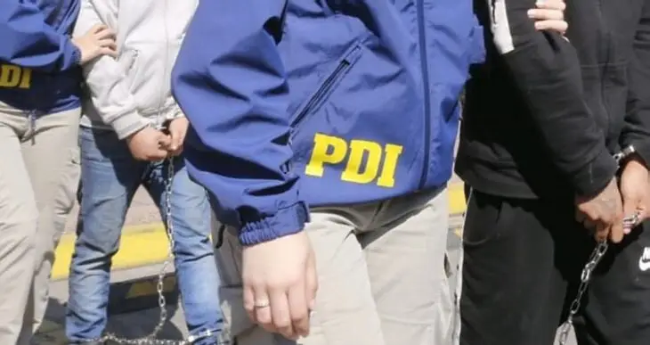 PDI detuvo a siete sujetos e incautó más de 10 kilos de droga y armas en Curicó