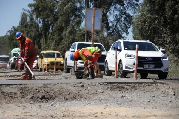 Conductores reclaman por mal estado de la Ruta J-60 en Majadilla a casi un año de inundación por crecida del Mataquito