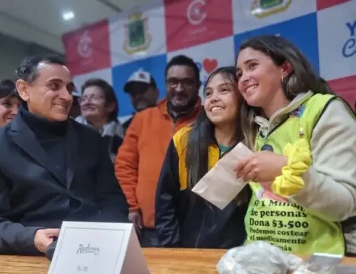 Mamá de Tomás Ross recibió aportes y controles médicos en Curicó