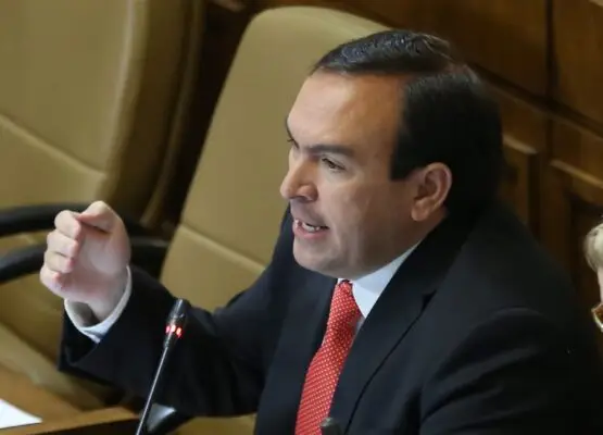 Diputado Donoso pide activar Código Azul por bajas temperaturas en el Maule