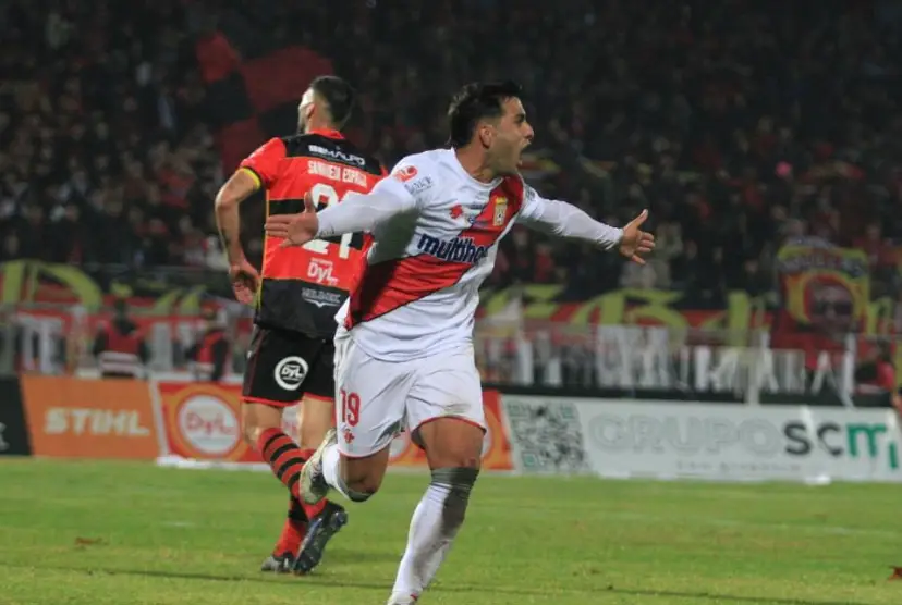 ¡Partidazo! Curicó Unido logra un agónico triunfo en el Clásico del Maule