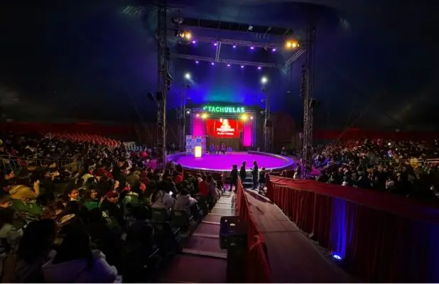 Más de 700 niñas y niños de Curicó asistieron al Circo Los Tachuelas en el Día de los Patrimonios