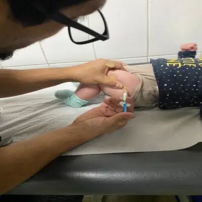 Departamento de Salud de Curicó llama a vacunar a menores de seis meses contra el virus Sincicial