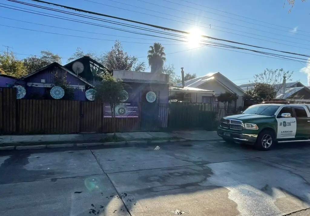 Vecinos piden ayuda para damnificada por incendio en Curicó