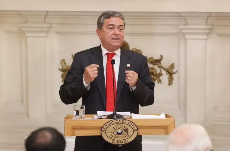 Senador Coloma destaca avance de proyecto que asegura monto fijo para financiar el transporte público en regiones