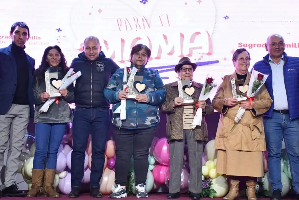 Municipio de Sagrada Familia realizó actividades para celebrar el Día de la Madre
