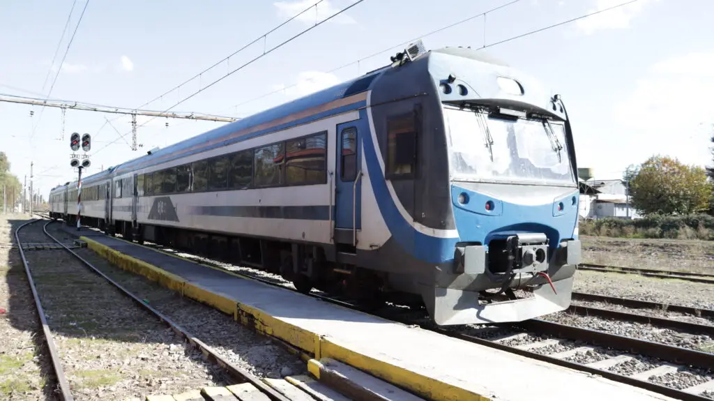 EFE reanudó servicio de trenes Curicó-Talca-Linares