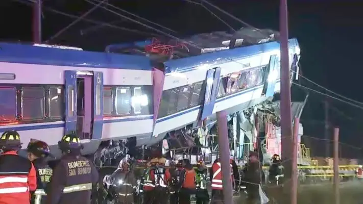 Choque de trenes en San Bernardo deja dos fallecidos y nueve personas lesionadas