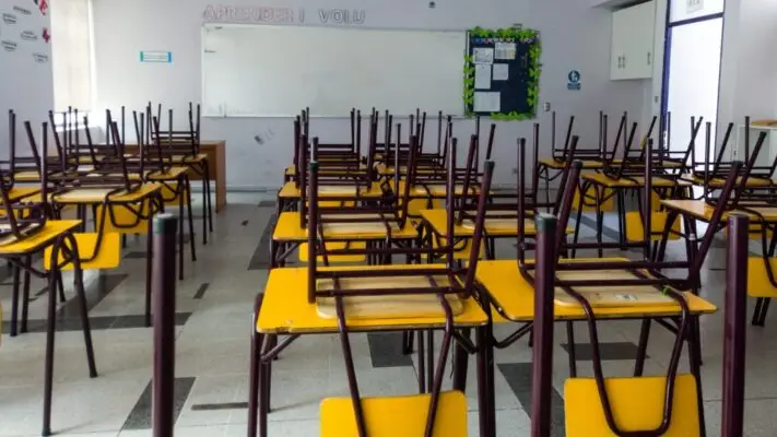 Incluye al Maule: Mineduc confirma suspensión de clases para este jueves y viernes en seis regiones del país