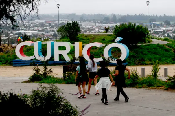 Curicó y Molina en el ICVU 2024: Buen entorno para vivir, pero bajos índices socioculturales