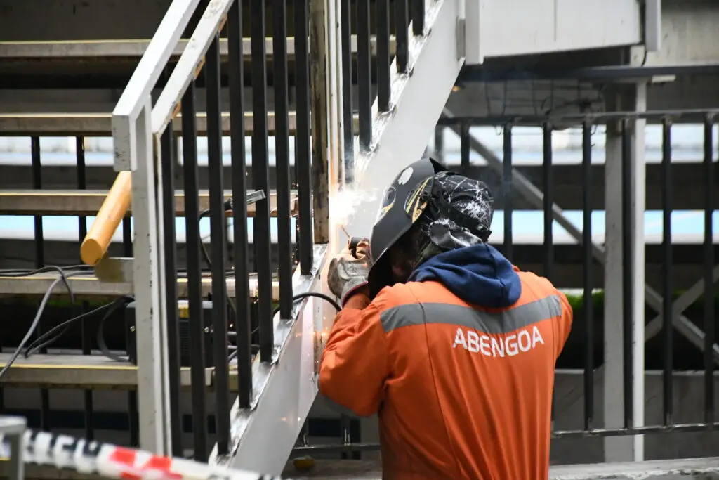 Escuela España en etapa final de reparaciones y modificaciones tras grave accidente de alumno