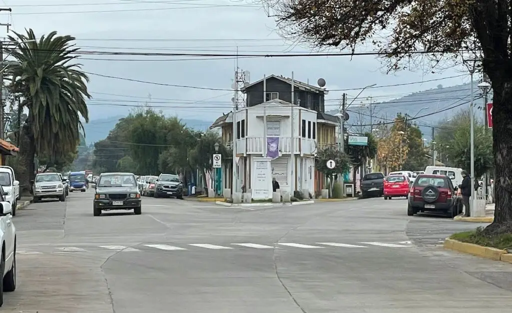 Municipio de Hualañé suspende clases este jueves y llama a la prevención por sistema frontal