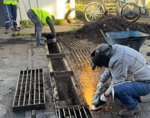 Equipos del municipio de Curicó refuerzan trabajos preventivos ante nuevo sistema frontal