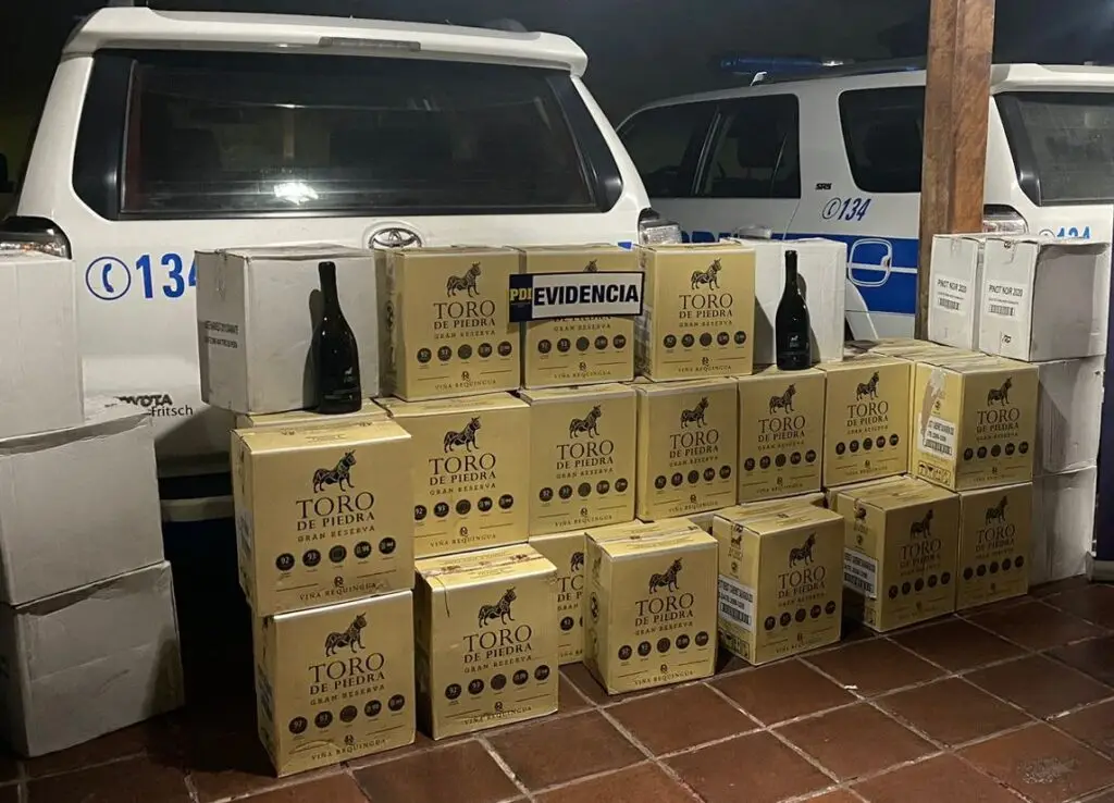 PDI de Curicó recuperó botellas de vino de exportación sustraídas desde una viña avaluadas en más de $3 millones