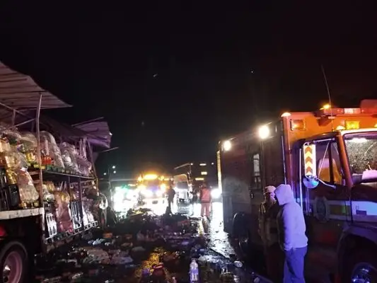Fatal accidente en la Ruta 5 Sur: colisión entre camión y bus deja un fallecido y múltiples heridos