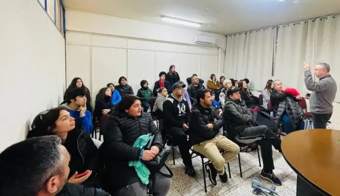 Integrantes del Club Porthos recibieron charla sobre psicología deportiva