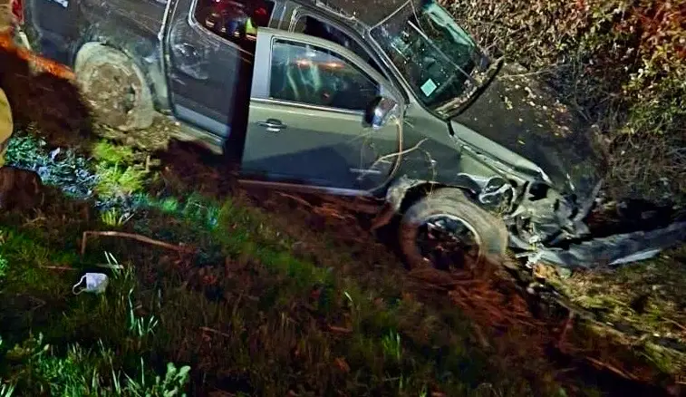 Detienen a conductor que arrojó positivo en alcotest: perdió control de camioneta en Ruta 5