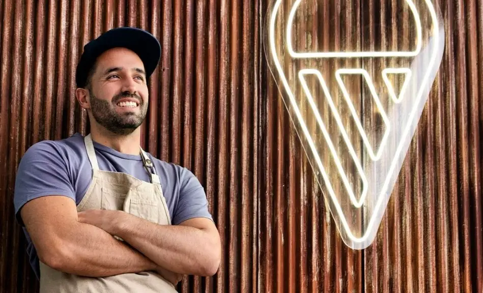 VLN Radio conversó con Juan José Orueta, dueño de la heladería curicana N°23 del mundo