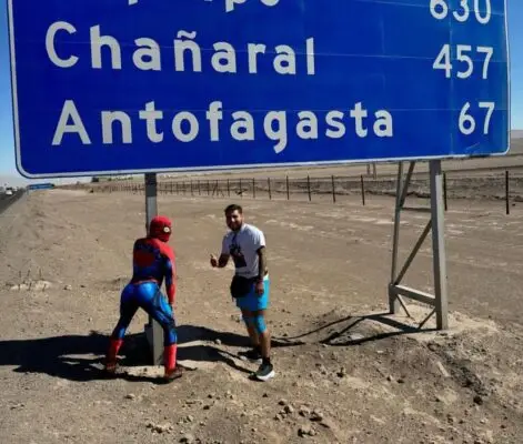 Sensual Spiderman se suma a caminata de padre por hijo con Duchenne