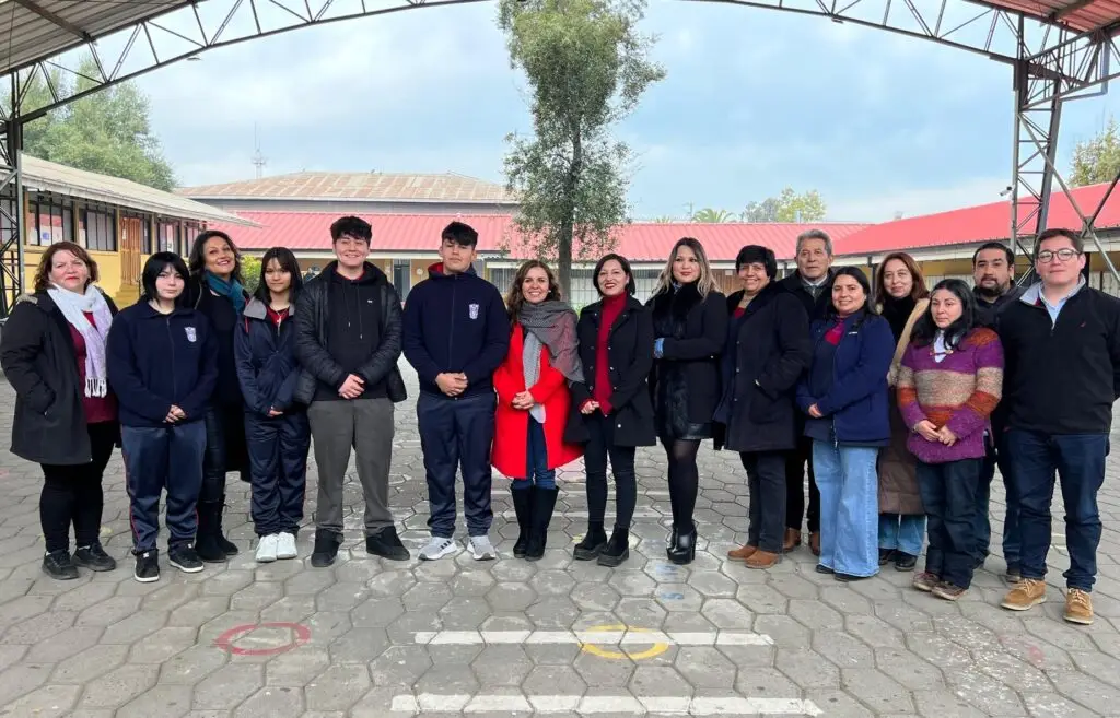 Seremi de Educación anunció proyecto de conservación por más de $470 millones para Liceo Bicentenario Hualañé