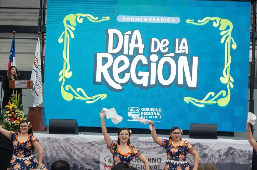 Día de la Región del Maule se celebró en Parral con reconocimientos y anuncios de obras públicas