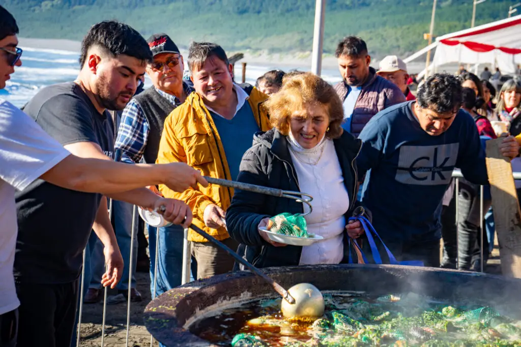 Caleta de Llico celebró con misa y actividades la Fiesta de San Pedro
