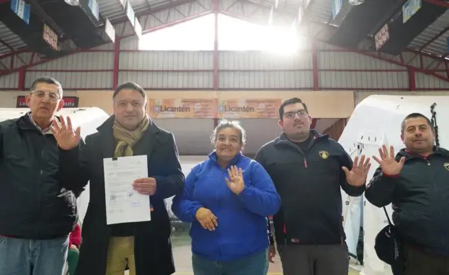 Municipio de Licantén entregó nueva subvención para el Cuerpo de Bomberos